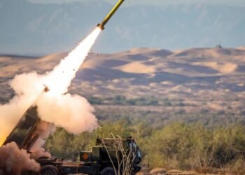 Guerra e IA: Le Scelte Opposte dei Giganti Tech di Fronte all’Uso Bellico