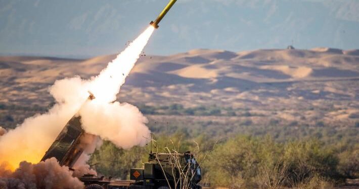 Guerra e IA: Le Scelte Opposte dei Giganti Tech di Fronte all’Uso Bellico