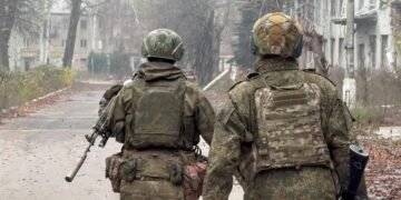 Duecento ottantatré droni, due obiettivi strategici