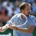 Indian Wells 2026: Medvedev supera Alcaraz in due set e vola in finale