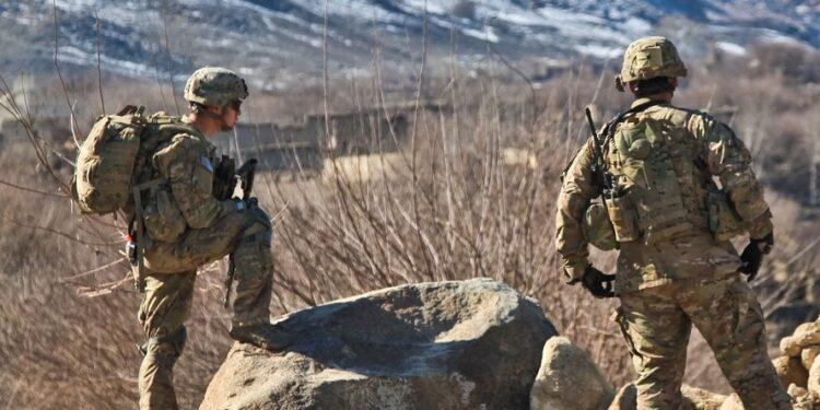 Divise in attesa: stipendi, sanità e un contratto “in bianco” che agita le Forze Armate