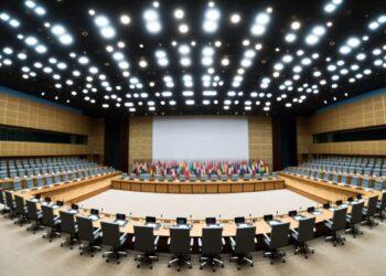 Ministero Difesa Russo: 1.971 violazioni del cessate il fuoco da parte delle forze ucraine