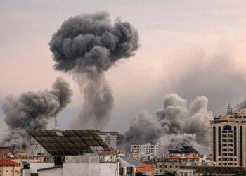 Raid israeliani su Gaza e tensioni al confine libanese: un bilancio drammatico