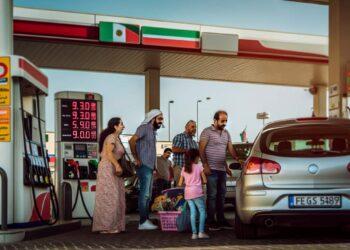 Guerra in Iran: rincari fino a 1.000 euro per le famiglie italiane