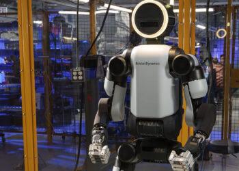 Atlas, la scommessa industriale di Hyundai: dai test acrobatici alla produzione di massa