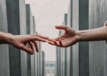Dating online e separazione: la Cassazione può far scattare l’addebito anche senza tradimento fisico
