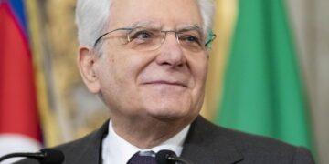 Mattarella compie 85 anni, gli auguri di Meloni: telefonata dal Quirinale