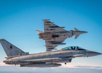 Scramble di due Eurofighter del 4° Stormo per un aereo civile senza radio sui cieli italiani