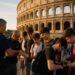 Operazione sicurezza al Colosseo: identificati oltre 350 giovani