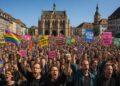 Proteste di massa a Erfurt contro il congresso AfD