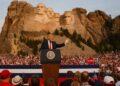 Trump al Mount Rushmore: discorso contro il comunismo