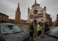 Cremona, tromba d'aria e grandine: danni a edifici e auto