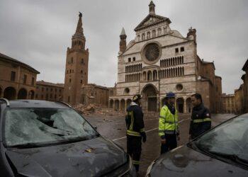 Cremona, tromba d'aria e grandine: danni a edifici e auto