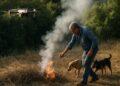 Filandari, drone regionale filma allevatore mentre appicca incendio