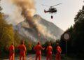 Monte Amariana, evacuazioni e chiusure per l'incendio in Carnia