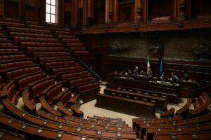 Presenze in Parlamento: Angelucci e Fascina tra i più assenti