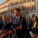 Tensioni nel centrosinistra: Conte sfida il Pd sulle armi a Kiev