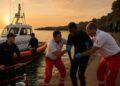 Catania, giovane disperso in mare ritrovato vivo dopo ore di ricerche