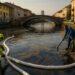 Naviglio Grande, sversamento di gasolio: indagini su smaltimento illecito