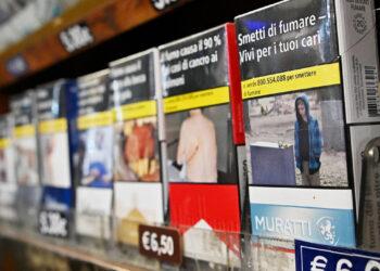 9824172_14085010_da_oggi_sigarette_piu_care_aumenti_fino_a_30_cent_a_pacchetto