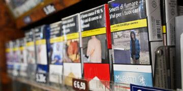 9824172_14085010_da_oggi_sigarette_piu_care_aumenti_fino_a_30_cent_a_pacchetto