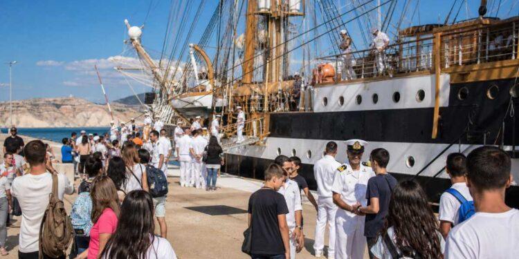 Amerigo Vespucci, visite a Porto Empedocle il 28 e 29 ottobre