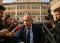 Andrea Crisanti, addio al Pd: si unisce al gruppo Misto