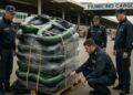 Fiumicino, sequestro di 210 kg di hashish in kayak gonfiabili