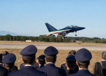 M-346, primo volo per le Frecce Tricolori a Venegono