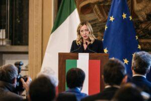 Meloni critica il formato E3: l'Europa deve parlare unita sull'Ucraina