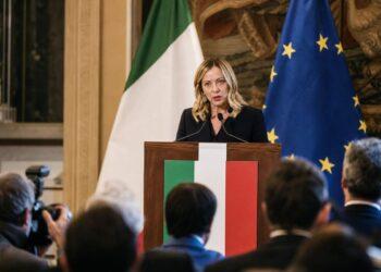 Meloni critica il formato E3: l'Europa deve parlare unita sull'Ucraina