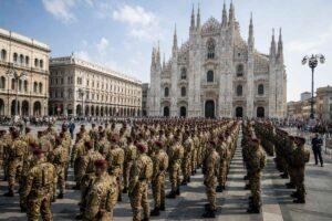 Milano, 500 paracadutisti della Folgore per la sicurezza fino al 2026