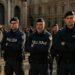Milano, scontri in piazza: Meloni valuta rinforzi militari