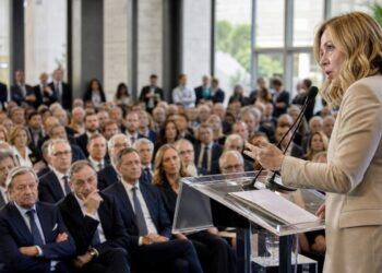 Riforma artigianato, Meloni annuncia aggiornamenti normativi
