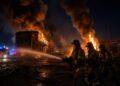San Pietroburgo, attacco di droni: incendi e vittime