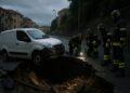Savona, frana in via Famagosta: crolla la carreggiata