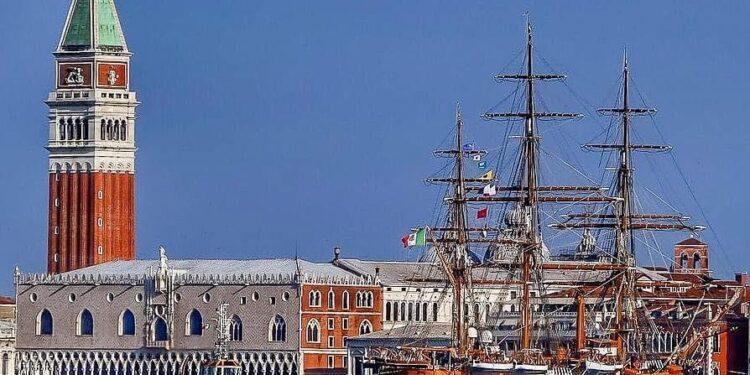 amerigo-vespucci-la-nave-scuola-della-marina-militare-italiana